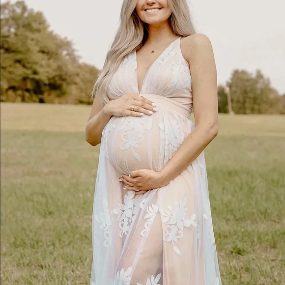 beautiful maternity shoot dress - Picture 6 of 6